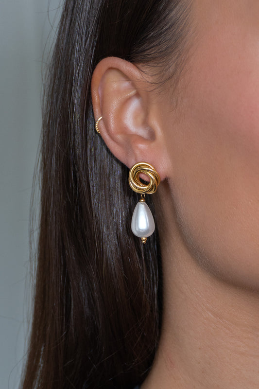 Perla Twist Earrings